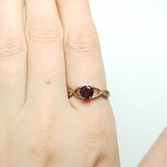 Vintage Sterling Silver Red Heart Shape Rhinestone Solitaire Ring, Size 7 - Picture 9 of 10